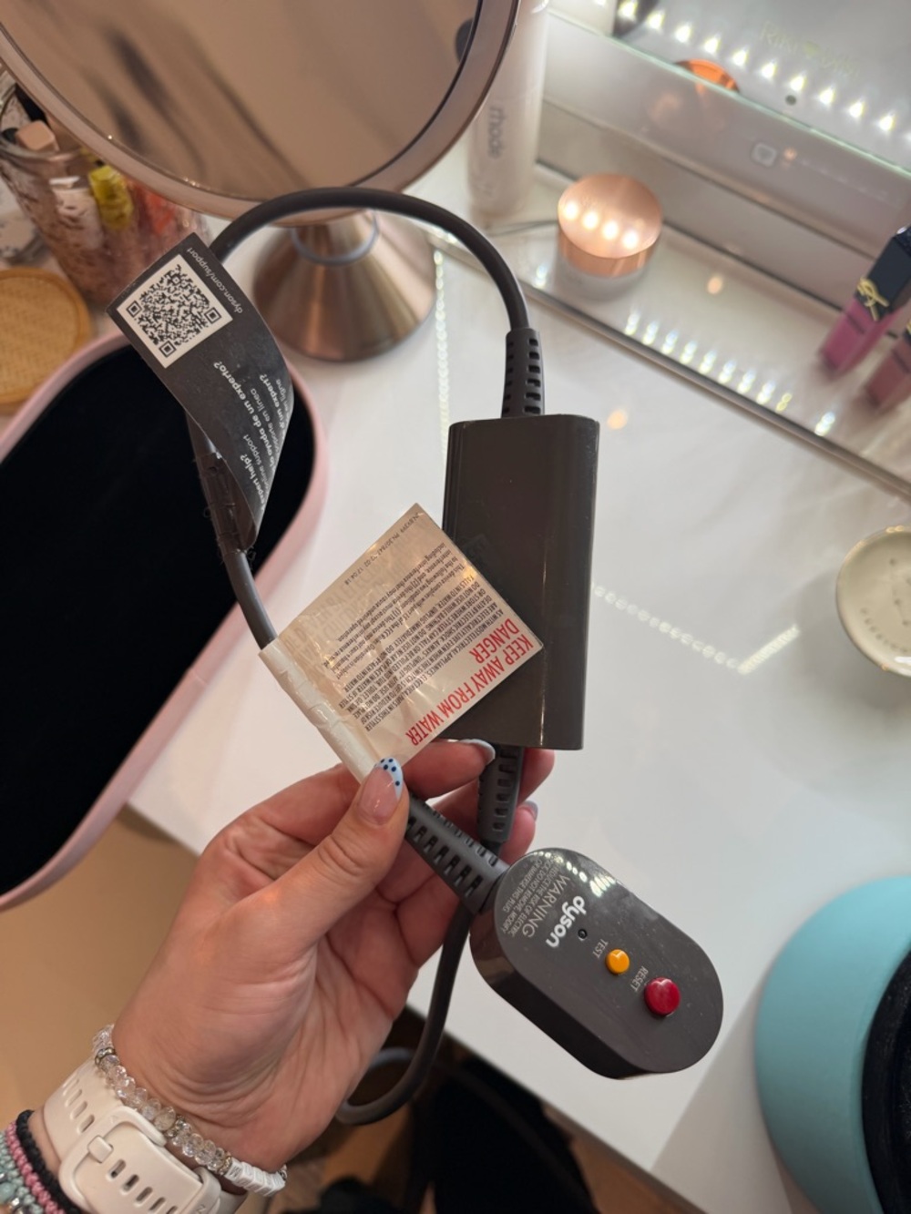 Dyson airwrap styler tool - Picture 5 of 9